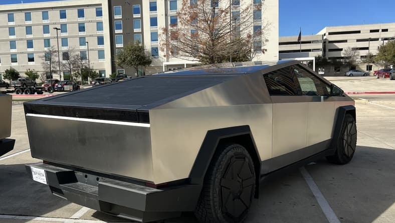 What’s the Tesla Cybertruck All About? I Took a Spin to Find Out 1 The Tesla Cybertruck