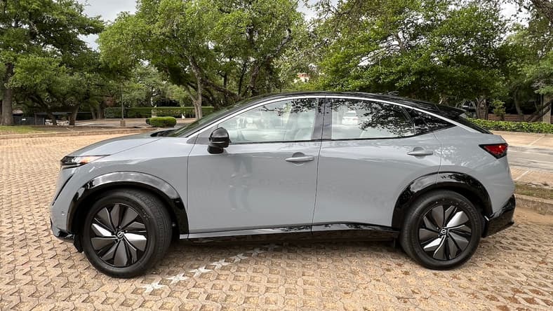 The Nissan Ariya Might Seriously Be the Most Beautiful Nissan, Ever. 1 A Side View Of The Nissan Ariya