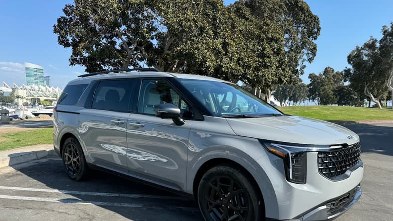 The 2025 Kia Carnival Has A More Suv Like Look