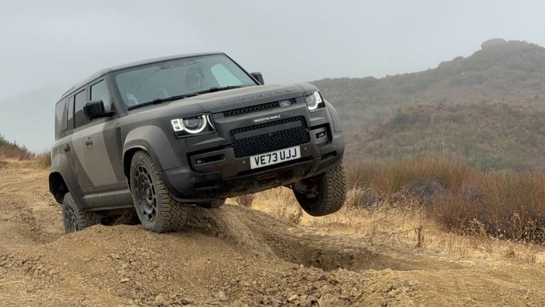 Land Rover Defender Octa Off Road