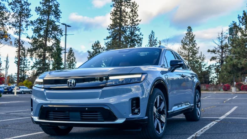 The Front End Of The 2024 Honda Prologue, Parked In A Parking Lot