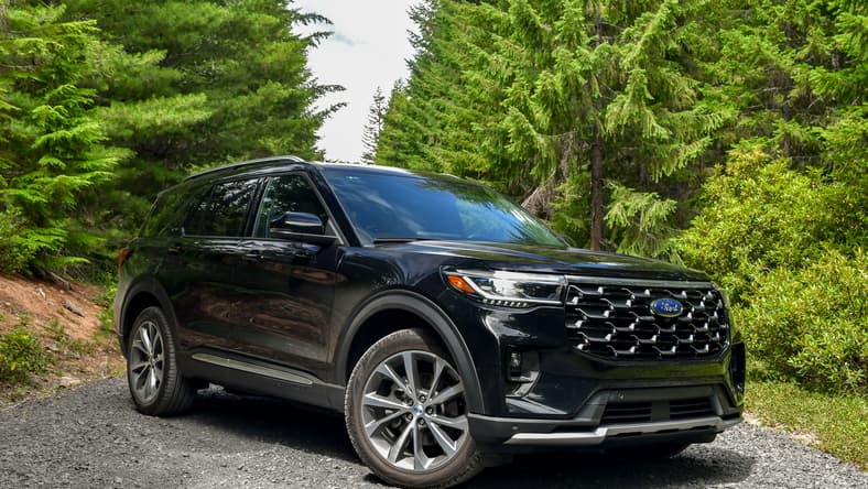 The Front End Of The 2025 Ford Explorer Platinum 4Wd
