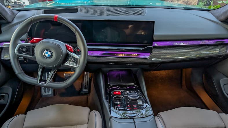 Why Do So Many People Love the 2025 BMW M5 PHEV Touring Wagon? I Reviewed it and Now, I Get It 5 The Front Interior Of The 2025 Bmw M5 Touring Wagon