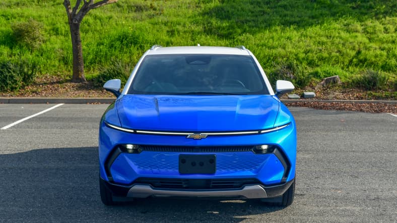 The Front End Of The 2026 Chevy Equinox Ev Lt 2