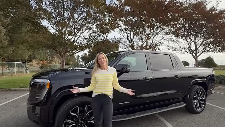 11 Things We Love About the GMC Sierra EV Pickup Truck—And One Thing That's Missing 1 2025 Gmc Sierra Ev Jana Askeland