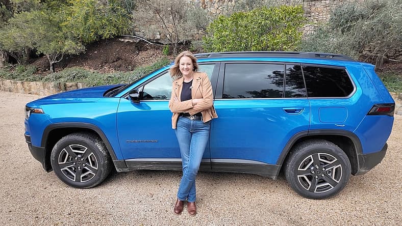 No Fear, Jeep Girlies: The 2027 Jeep Cherokee Trailhawk Hybrid Will Be Here Soon, and We CANNOT WAIT 10 With The 2026 Jeep Cherokee