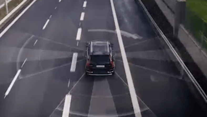 9 Safety Features You Need in Your Next Car 2 Volvo Autonomous Driving