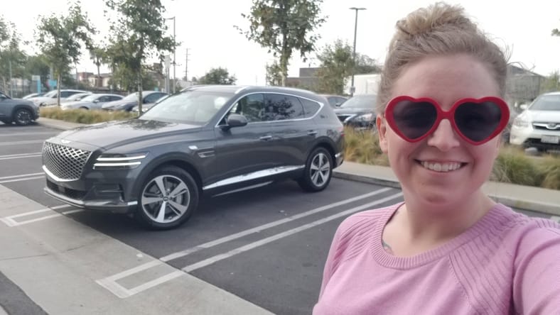 A Girls Guide To Cars | 5 Features I Loved In The 2021 Genesis Gv80 - 20211118 152546