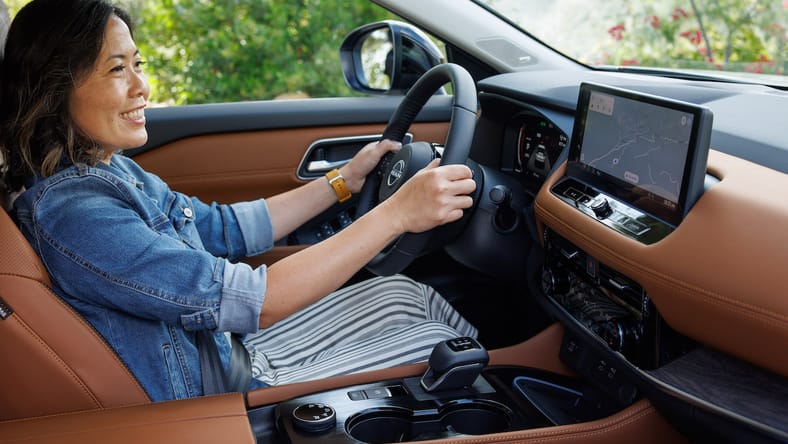 Front Seat 2024 Nissan Rogue