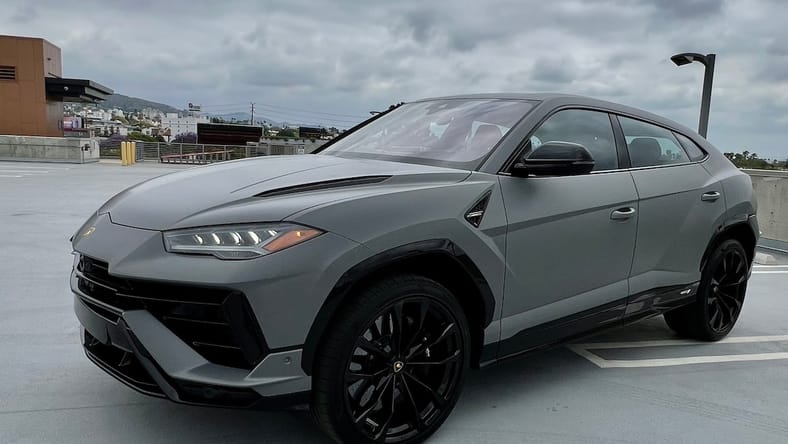 11 Things You'll Have to Get Used to When You Drive a Lamborghini Urus Supercar 2 Lamborghini Urus S Front End Luxury Suv