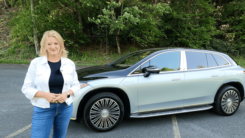 What Its Like to Drive the World's Fanciest Mercedes-Benz: Mercedes-Maybach EQS 680 Test Drive 2 Mercedes-Maybach Eqs 680