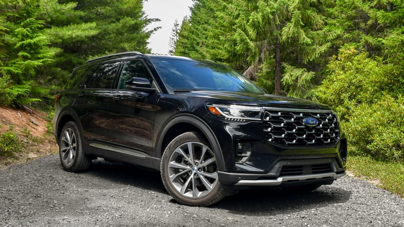 The Front End Of The 2025 Ford Explorer Platinum 4Wd