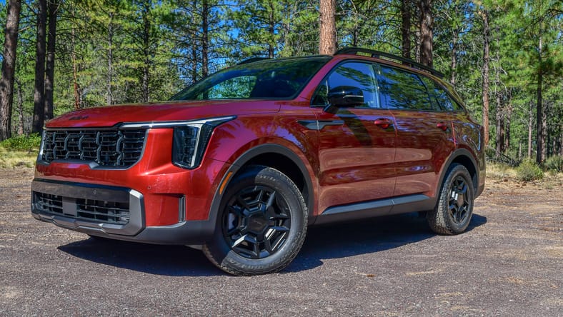 The Front End Of The 2025 Kia X-Pro Sx Prestige Awd