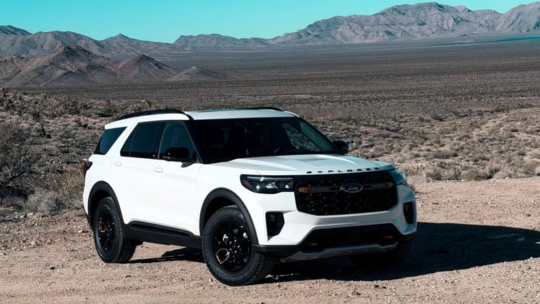 The Front Quarter End Of The 2026 Ford Explorer Tremor In Death Valley National Park