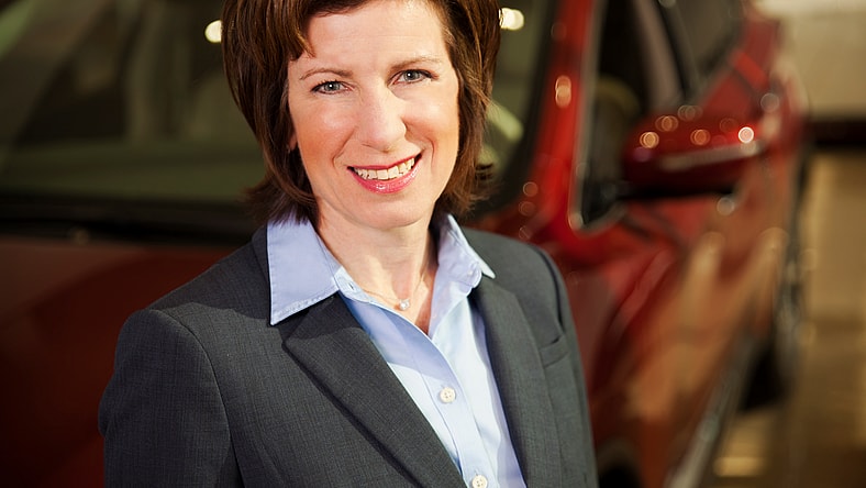 What Drives Her: Rebecca Vest, VP Purchasing, Nissan 2 A Girls Guide To Cars | What Drives Her: Rebecca Vest, Vp Purchasing, Nissan - Rvest Photo2