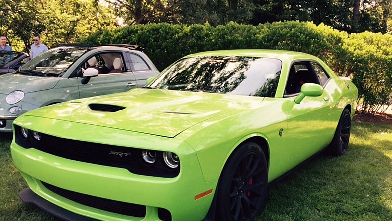 A Girls Guide To Cars | The Ridiculous Fun Of Drag Racing Dodge Hellcats - Dodge Challenger Srt Hellcat