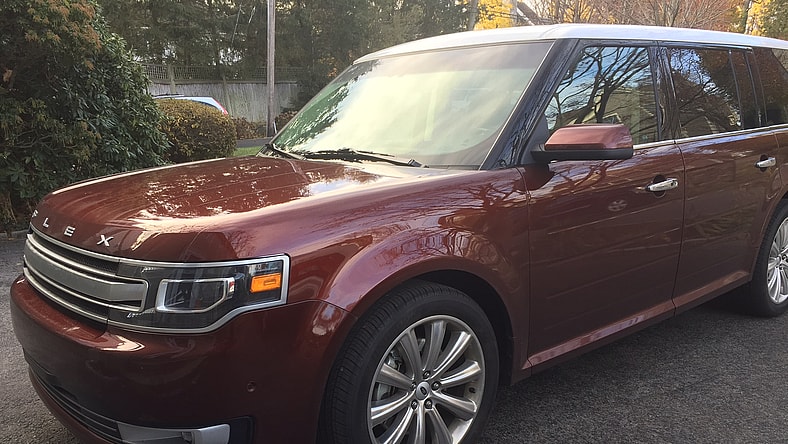 USED: Flexing Its Status As A Top Crossover: The 2015 Ford Flex 2 Top Crossover