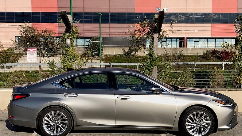 Lexus Es 350 Luxury Sedan