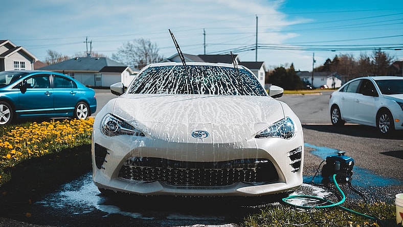 Washing The Car! Photo: Eric Maclean On Unsplash