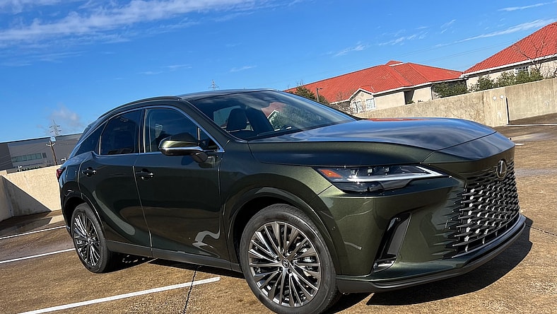 10 Reasons the Lexus RX 450h Plug-in Hybrid is Worth the Splurge 2 The 2024 Lexus 450H Phev