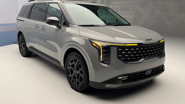 An Suv With Sliding Doors? 2025 Kia Carnival Hybrid