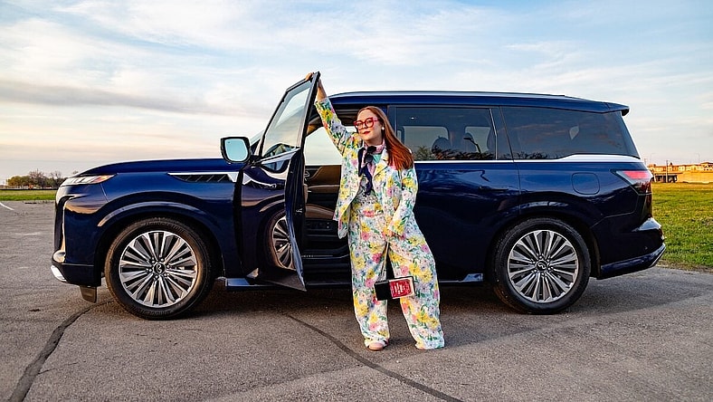 Mom Life Is Sporty And Elegant In The Infiniti Qx80