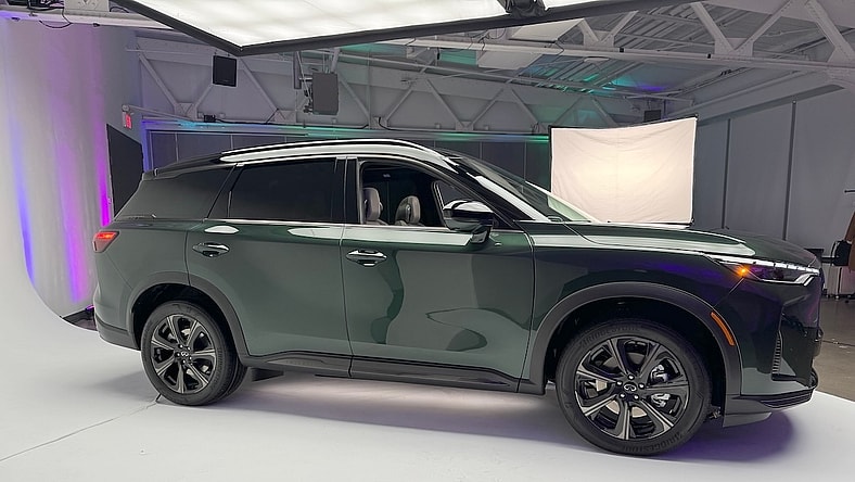 The 2026 Infiniti Qx60 In Deep Emerald Green