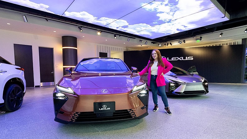 The 2026 Lexus Es Sedan