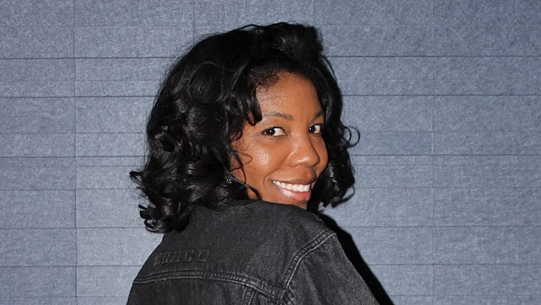 This Subtle Ford Bronco Jacket Is A Great Car-Themed Gift For This Season