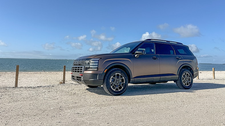The Side Profile Of The 2026 Hyundai Palisade Xrt Pro