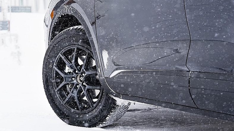 The Continental Tire Securecontact Aw Tire Solves The Need To Swap Tires In The Snowy Months Of The Year