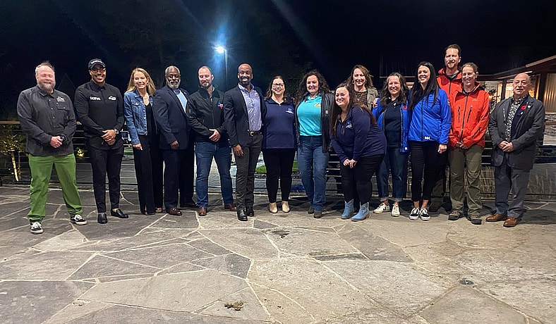 Destination Defender Is the Poshest Place to Get Dirty 9 Destination Defender
Land Rover Defender