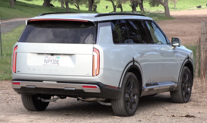 The Rear End Of The 2027 Kia Telluride