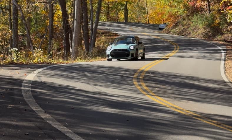 The Mini Cooper Jcw On The Tail Of The Dragon