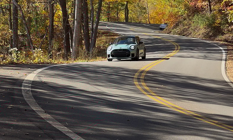 The Mini Cooper Jcw On The Tail Of The Dragon
