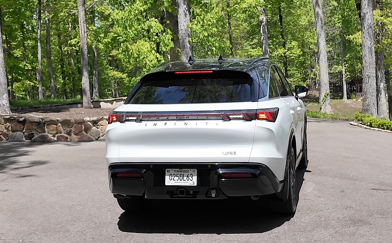 The Rear End Of The 2027 Infiniti Qx65