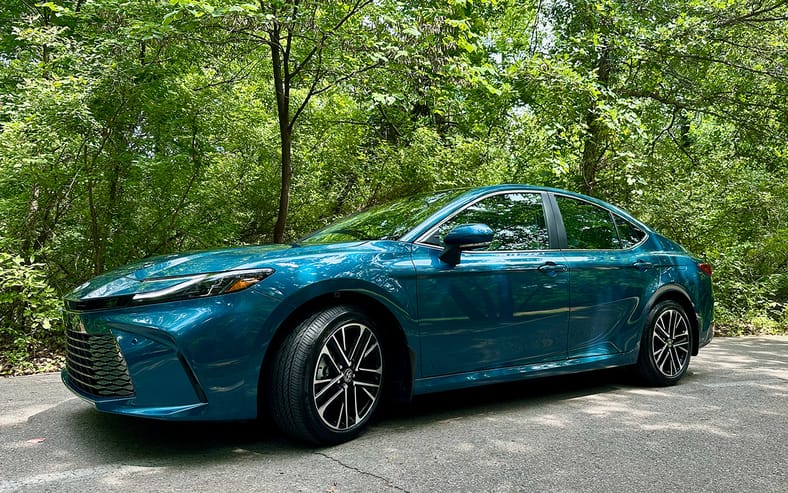 Toyota Camry Xle Awd Hybrid Cars