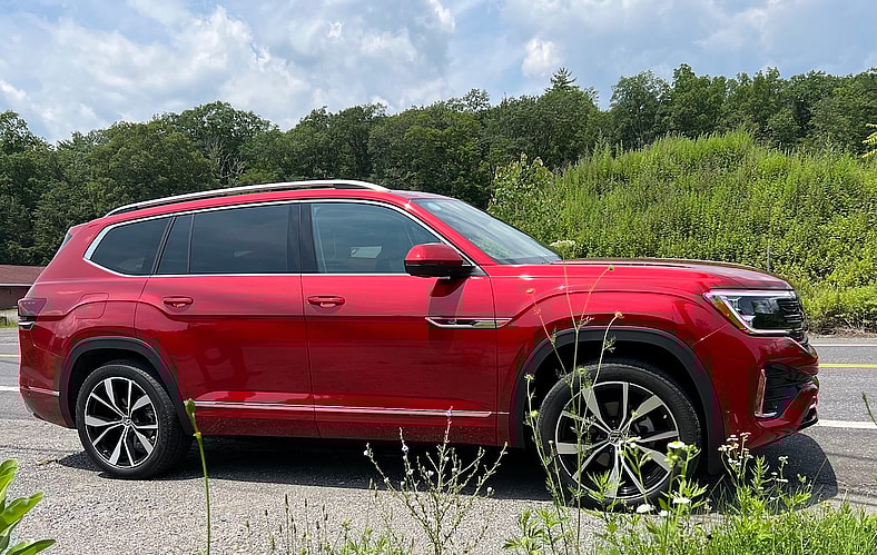 'Tis the Season! The Best Cars for Your Summer Road Trip 9 The 2024 Vw Atlas
