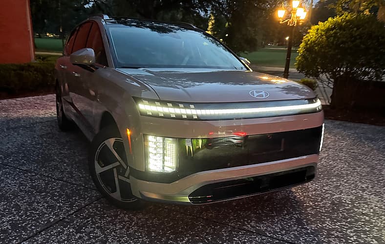 The Front Lights Of The Hyundai Ioniq 9