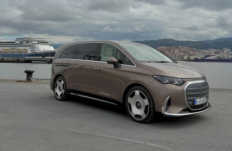 The Mercedes-Benz Vle Luxury Electric Minivan
