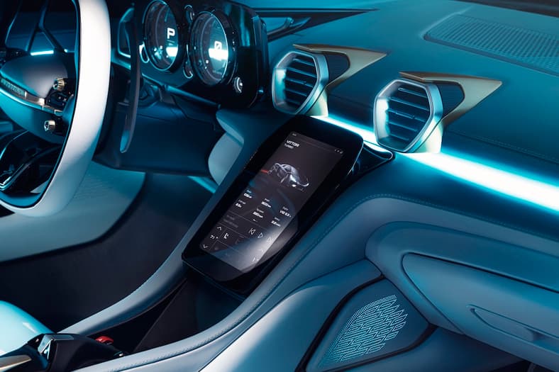 Supercar Brand Vittori Debuts, But This is Just the Start. Redefining Luxury Travel Is Next 5 The Interior Of The Vittori Turbino