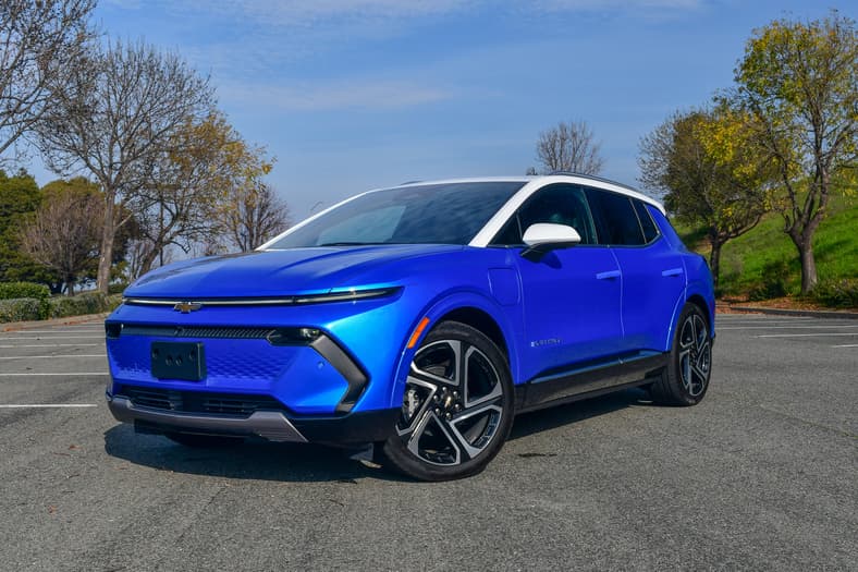 The Front End Of The 2026 Chevy Equinox Ev Lt 2