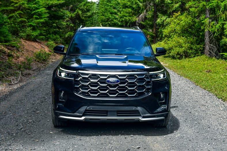 The Front End Of The 2025 Ford Explorer Platinum 4Wd