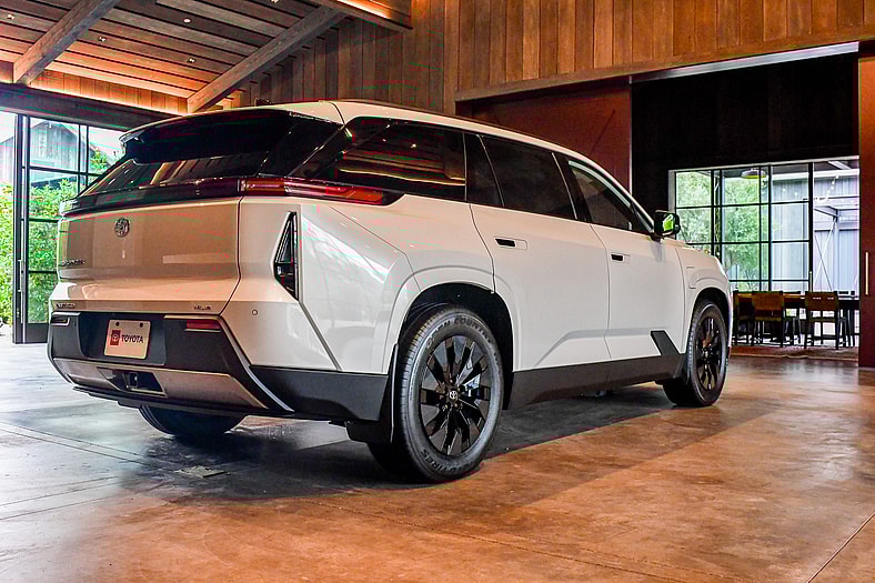 The Rear Quarter End Of The 2027 Toyota Highlander Ev