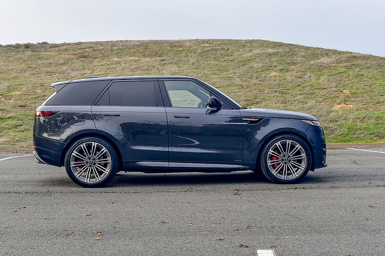 The Side Profile Of The 2025 Land Rover Range Rover Sport Autobiography Phev