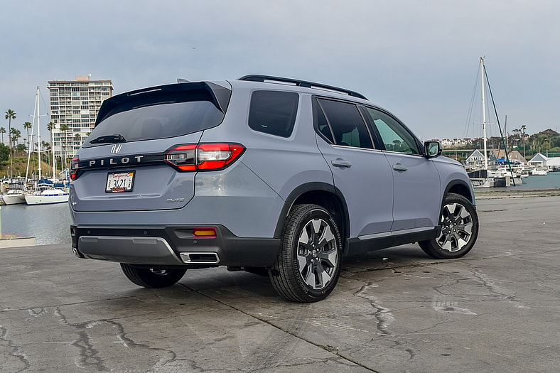 The Rear Quarter Of The 2026 Honda Pilot Elite Awd