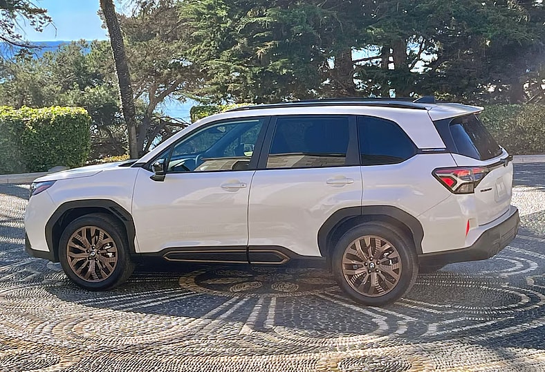 'Tis the Season! The Best Cars for Your Summer Road Trip 13 Best Road Trip Cars