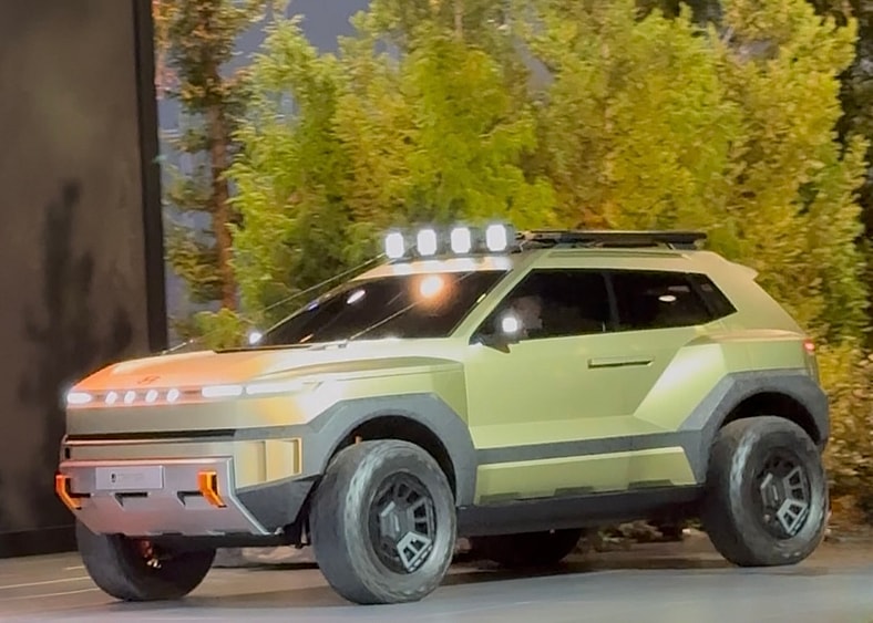 Hyundai Crater Concept Off-Roader At The La Auto Show
