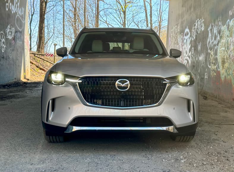 The Face Of The 2026 Mazda Cx-90 Phev