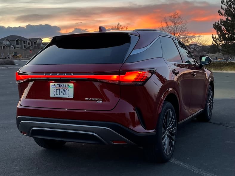 Lexus Rx350H Forever! Photo: Sara Lace